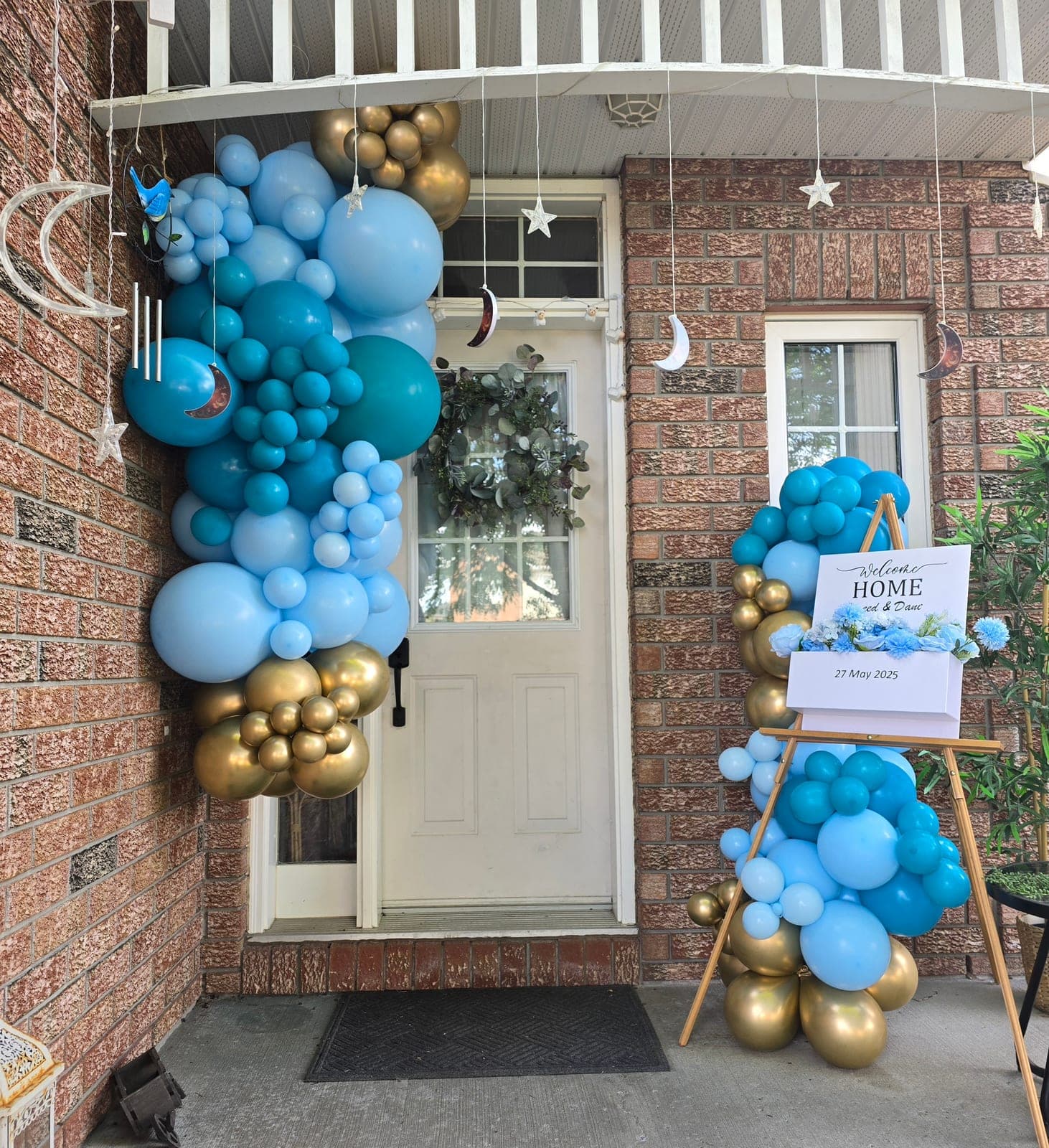 Front Door Balloon Garland