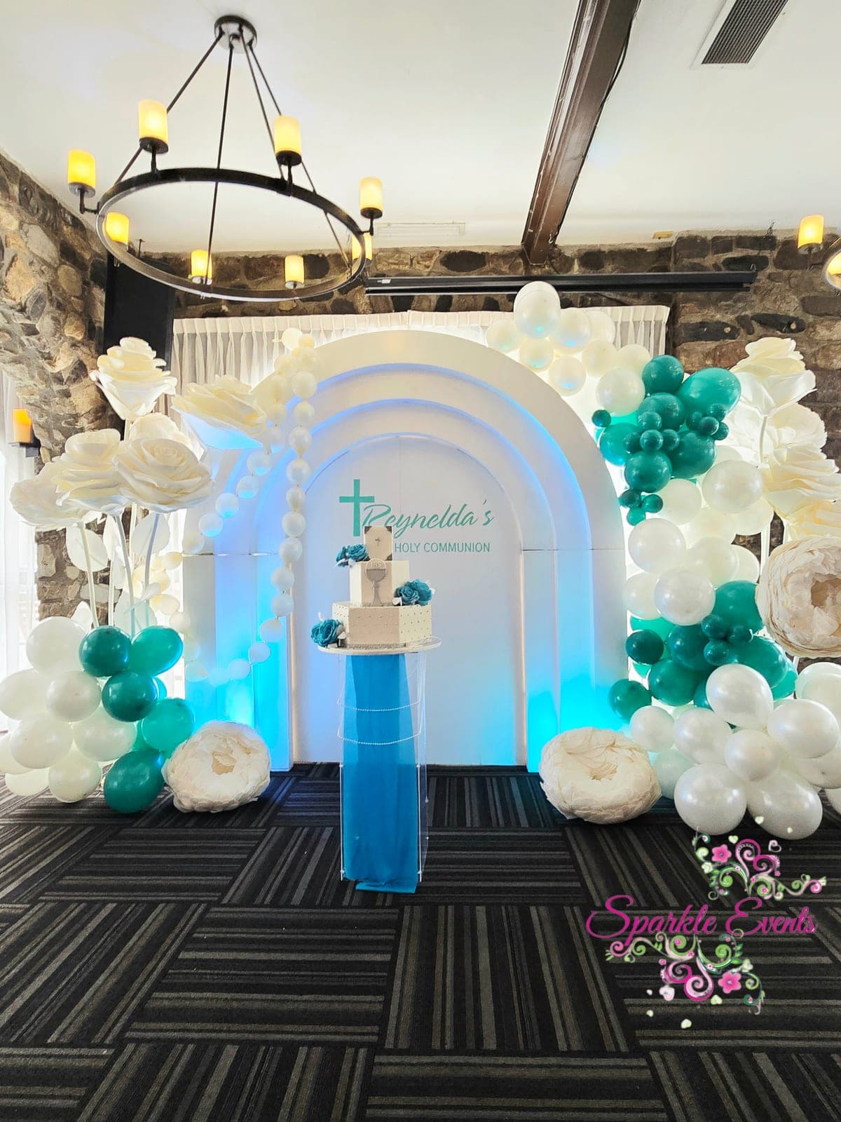 Layered Arch Backdrop, White, lit